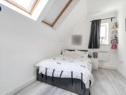 283 London Road, Camberley GU15, 2 bedroom flat to rent...