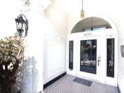 2844 Lyon Street Studio