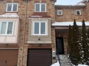 28 Kelso Crescent, Maple | For Sale @ $929,000 | Condos. Ca