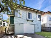 28 Lewis Street, Camp Hill, QLD 4152