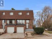 28 Stately Way, Markham, ON, L3T 3Z8 townhouse for sale...