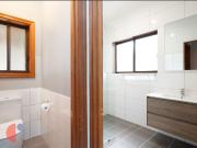 UPDATED FREE STANDING UNIT IN AN IDEAL BLACKWOOD LOCATION UPDATED FREE STANDING UNIT IN AN IDEAL BLACKWOOD LOCATION