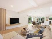 2/8 Wave Street, Mermaid Beach, QLD 4218
