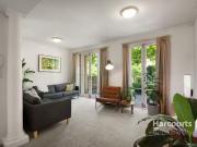 2/8 Wellington Crescent, EAST MELBOURNE, VIC 3002 Apartment.