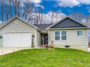 2904 Pepper Hill Cir, Akron, OH 44312