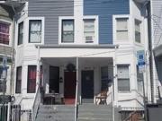 290 1/2 Garside St, Newark, NJ 07104