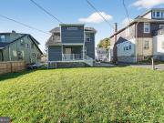 2912 Inglewood Avenue