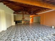 292 Área Útil Casa Alugar, 4 Dormitórios localizado em...