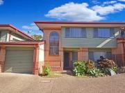 2/93 Whiting Street, Labrador, QLD 4215