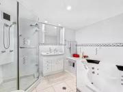 2940 Gold Coast Highway, Surfers Paradise, QLD 4217