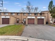 295 Fleetwood Crescent, Brampton, ON, L6T 2E7 townhouse...