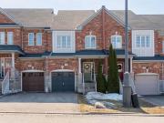 29 Barr Crescent, Aurora | For Sale @ $988,000 | Condos. Ca