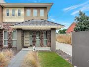 2/9 Bicknell Court, Broadmeadows, VIC 3047