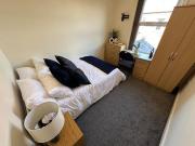 29 Mayville Place, Leeds, LS6 1NE