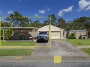 2/9 Telopea Street, Labrador, QLD 4215