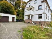 2 3 Familienhaus mit Bauplatz in guter Lage von Fechingen