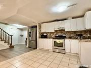 2 4168 Sunflower Dr, Mississauga, Ontario L5L 2L5