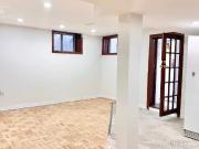 2 42 Larkin Ave, Toronto, Ontario M6S 1L8