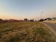 2.4 ha Land available in Equestria