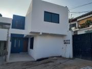 $2,500,000.00 ESTRENE MODERNA, DOBLE PORTÓN ELÉCTRICO,2...