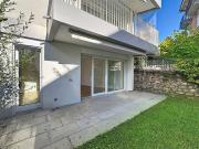 2.5 P Kürzlich mit Terrasse und Garten