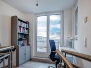 2.5 room apartment with large roof terrace and balcony