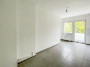 2,5 Zimmer – Balkon – renoviert – zentrale Lage direkt...