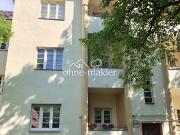 2,5 Zimmer Wohnung mit Loggia in ruhiger Lage als...