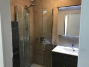 2,5 Zimmer Wohnung, Top Zustand, neues Bad, neues WC,...