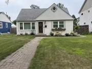 $2,600 3 Bedroom 2 Bathroom House In Richfield With...