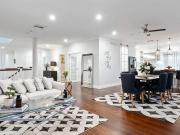 $2,400 per week / $9,600 Bond