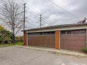 2 Allenby Avenue 2nd floor Toronto ON M9W 1S4 2 Bedroom...
