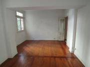 2 ambientes con patio y vista al jardín