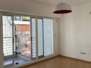 2 ambientes en Borges y Guemes. Apto profesional con balcon