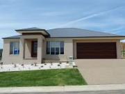 2 Anglesey Street, Wodonga VIC 3690 House For Rent