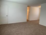 2 Bed/1 Bath recently renovated 2 Bedroom Apartment for...