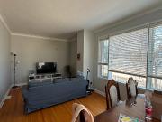 2 Bed 1 Bath Duplex Suite For Rent In Crescentwood