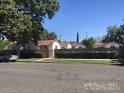 2 bed 1 bath Remodeled Duplex Available Now 253 W 19th St