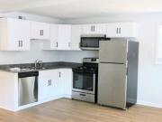 2 Bed, 1 Bath Renovated Apartments Near Tanger Outlet! 2...