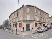 2 bed 1st Floor Flat to rent in Bath Somerset, BA2, from...