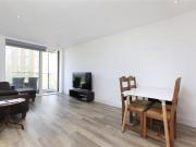 2 bed 1st Floor Flat to rent in Battersea Wandsworth,...