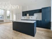 2 bed 1st Floor Flat to rent in Brighton And Hove East...