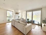 2 bed 1st Floor Flat to rent in Brighton And Hove East...