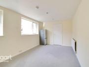 2 bed 1st Floor Flat to rent in Cambridge...