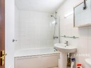 2 bed 1st Floor Flat to rent in Chichester West Sussex,...