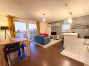 2 bed 1st Floor Flat to rent in Glasgow City Of Glasgow,...