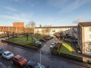 2 bed 1st Floor Flat to rent in Glasgow City Of Glasgow,...