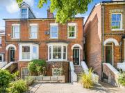 2 bed 1st Floor Flat to rent in Winchester Hampshire,...
