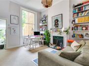 2 bed 1st Floor Flat to rent in Kensington And Chelsea,...