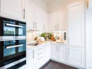 2 bed 1st Floor Flat to rent in London Kensington And...